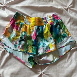 Lululemon hotty hot short 2.5 inch